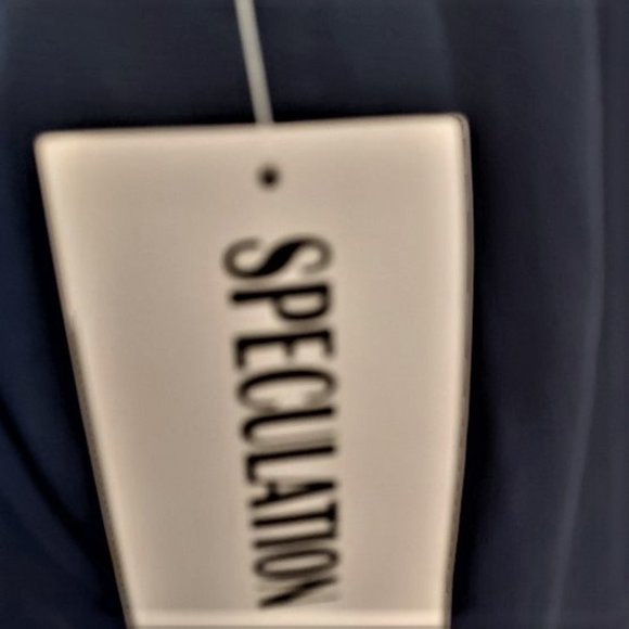 Speculation Navy Pull On Elastic Waist w/Button On Front Crop Pants Size S NWT - Picture 5 of 6